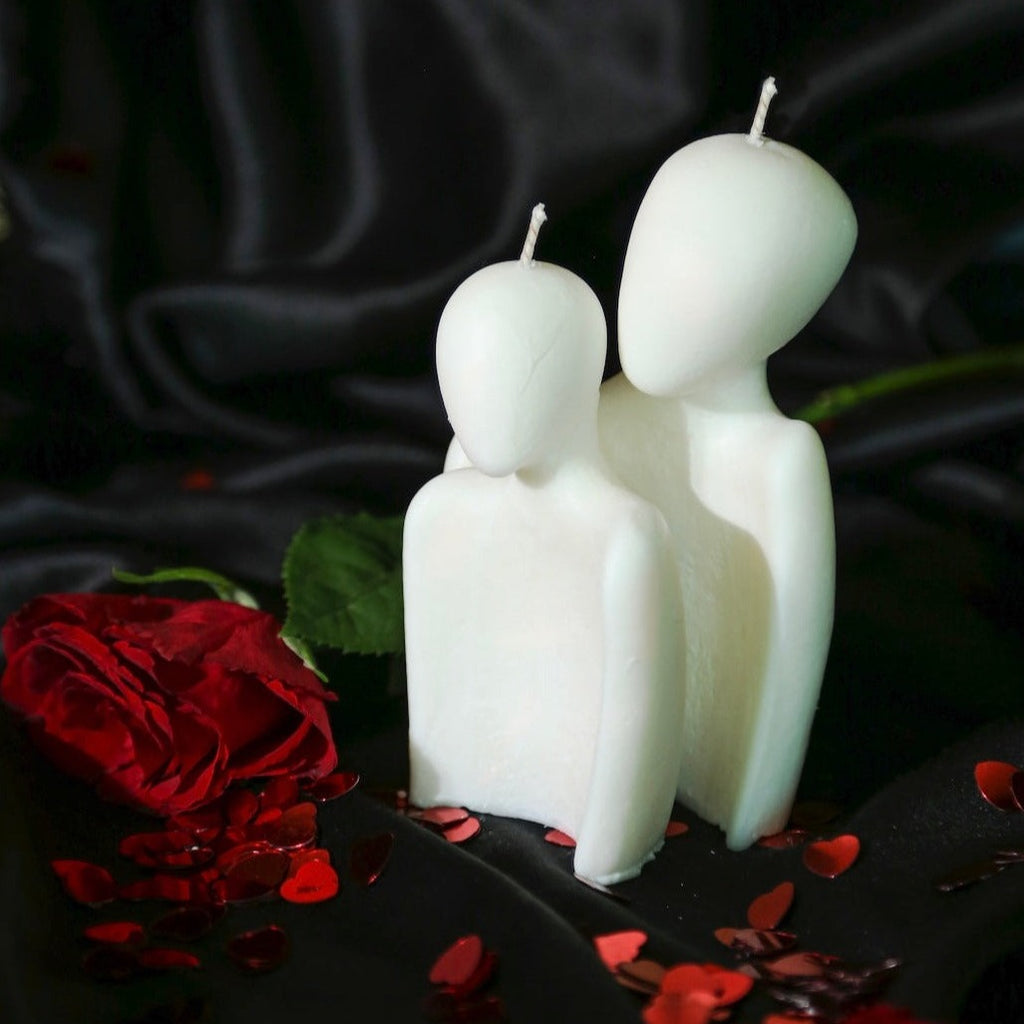 Hugging Couple Candle